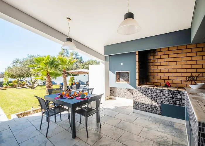 Villa San Marino By Algarve Vacation *